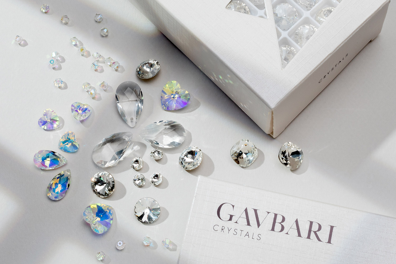 GAVBARI brand crystals, natural stones and pearls.